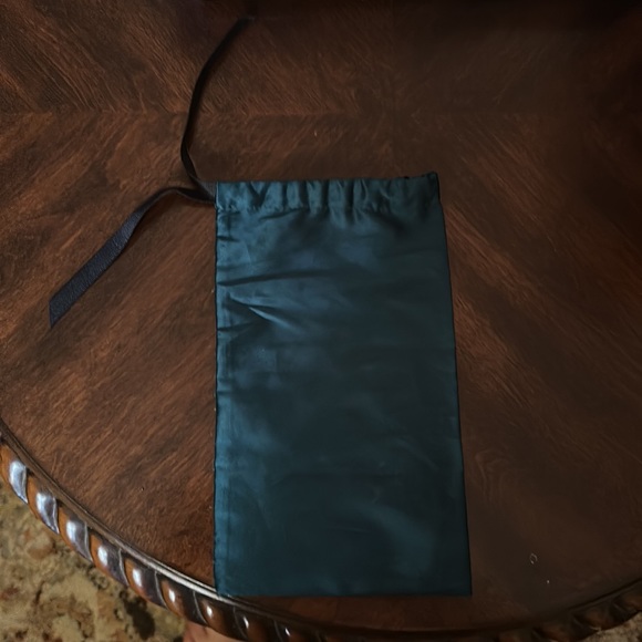 Gucci pouch - Picture 2 of 3